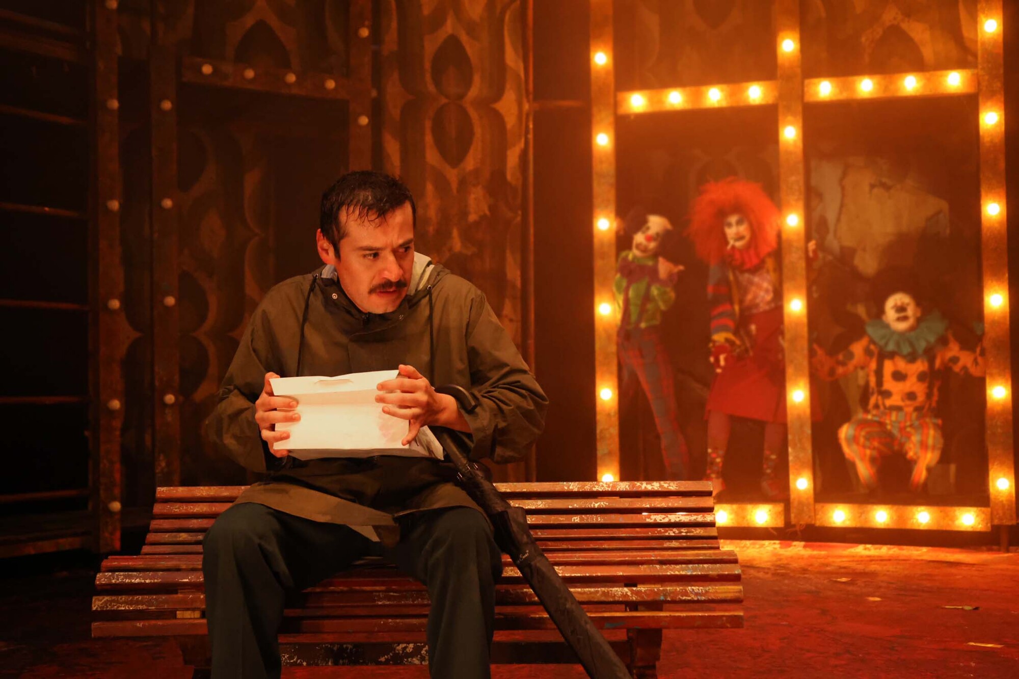 Escena 4 de Inicio dirigida por Gabriela Ochoa