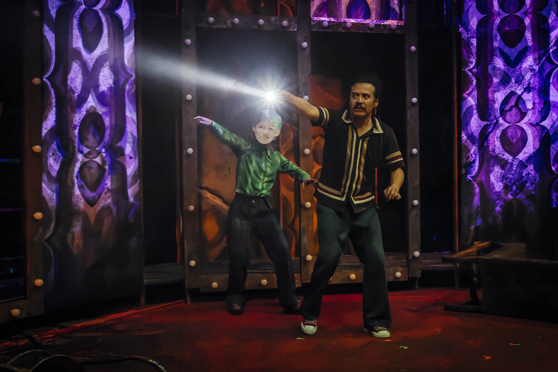 Escena 4 de Algodón de Azúcar dirigida por Gabriela Ochoa