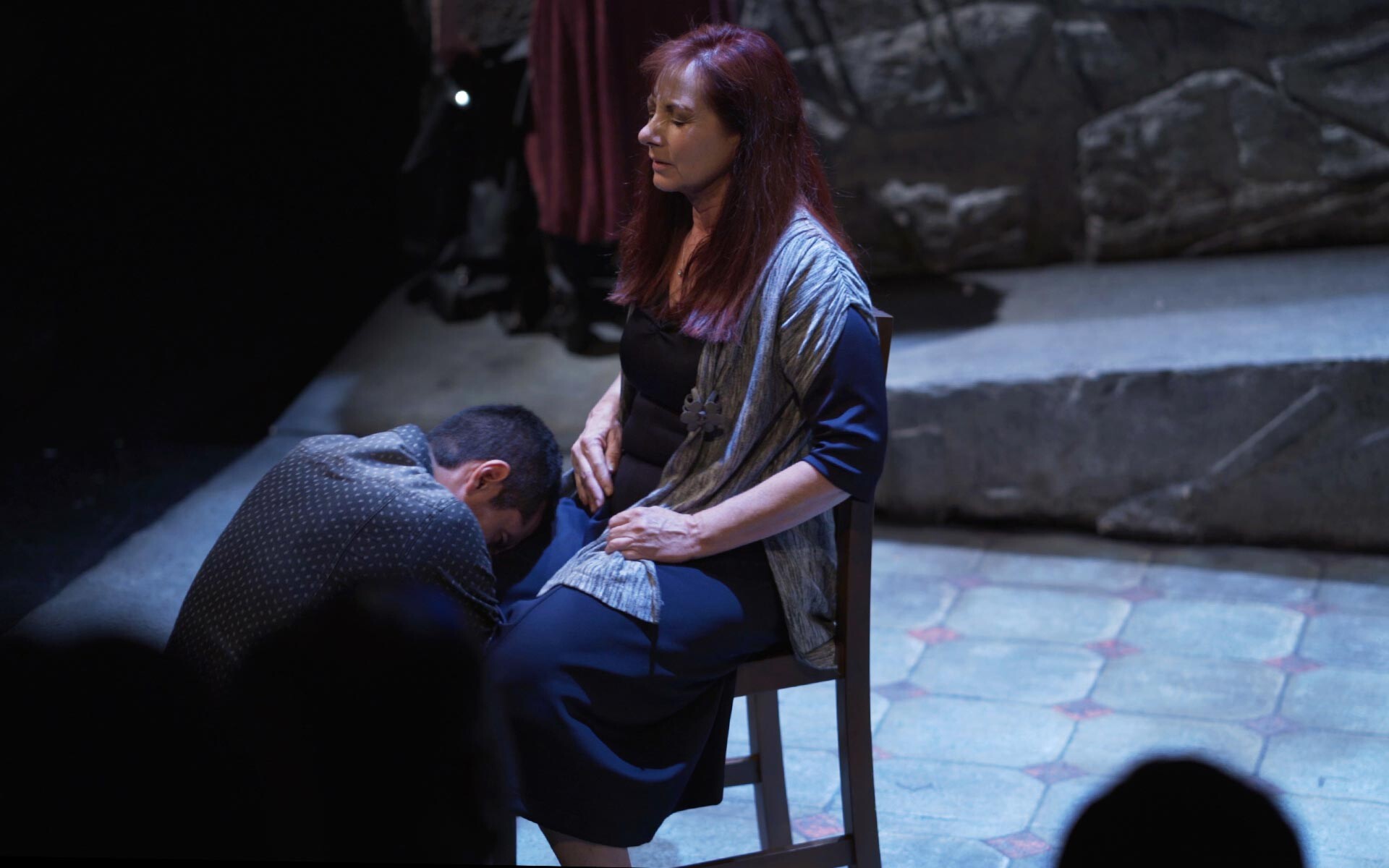 Escena 1 de La Semilla dirigida por Gabriela Ochoa