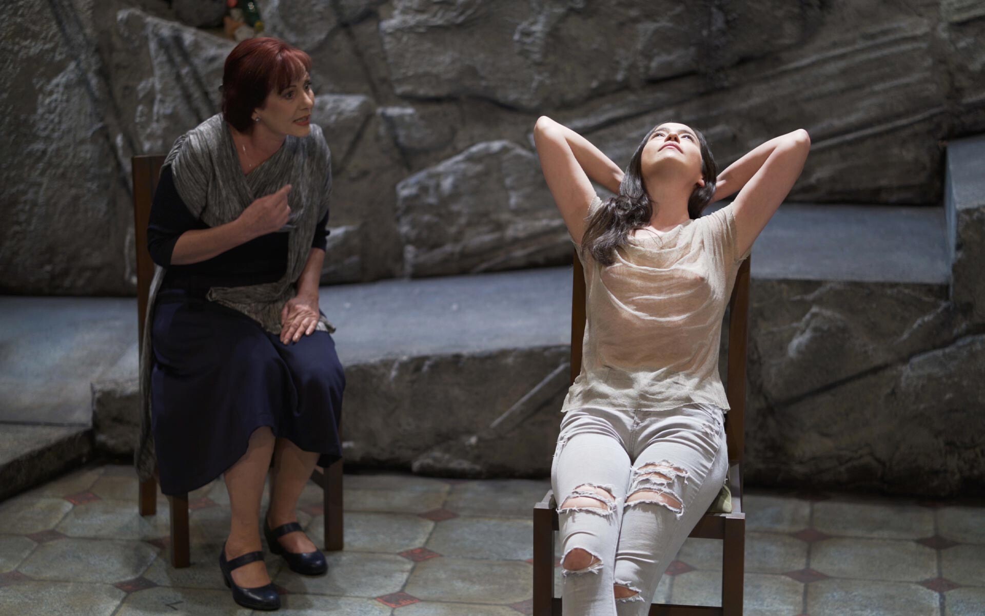 Escena 2 de La Semilla dirigida por Gabriela Ochoa