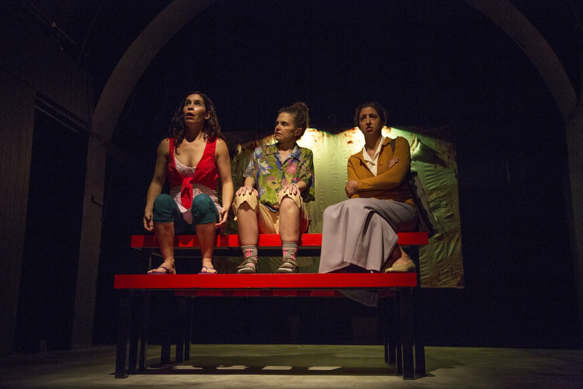 Escena 4 de Las Partículas de Dios dirigida por Gabriela Ochoa