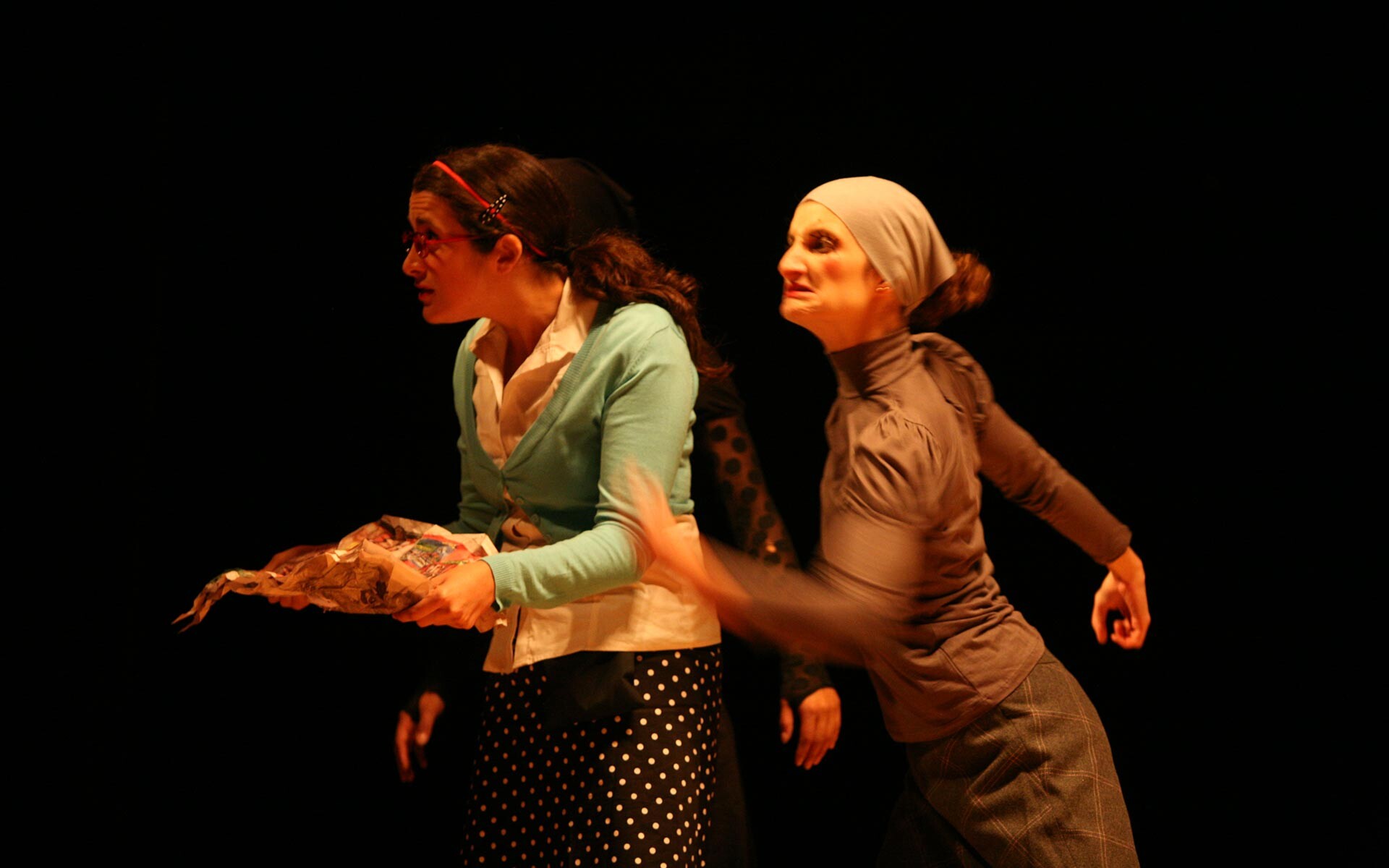 Escena 1 de Réplica con Sombra y Séquito dirigida por Gabriela Ochoa
