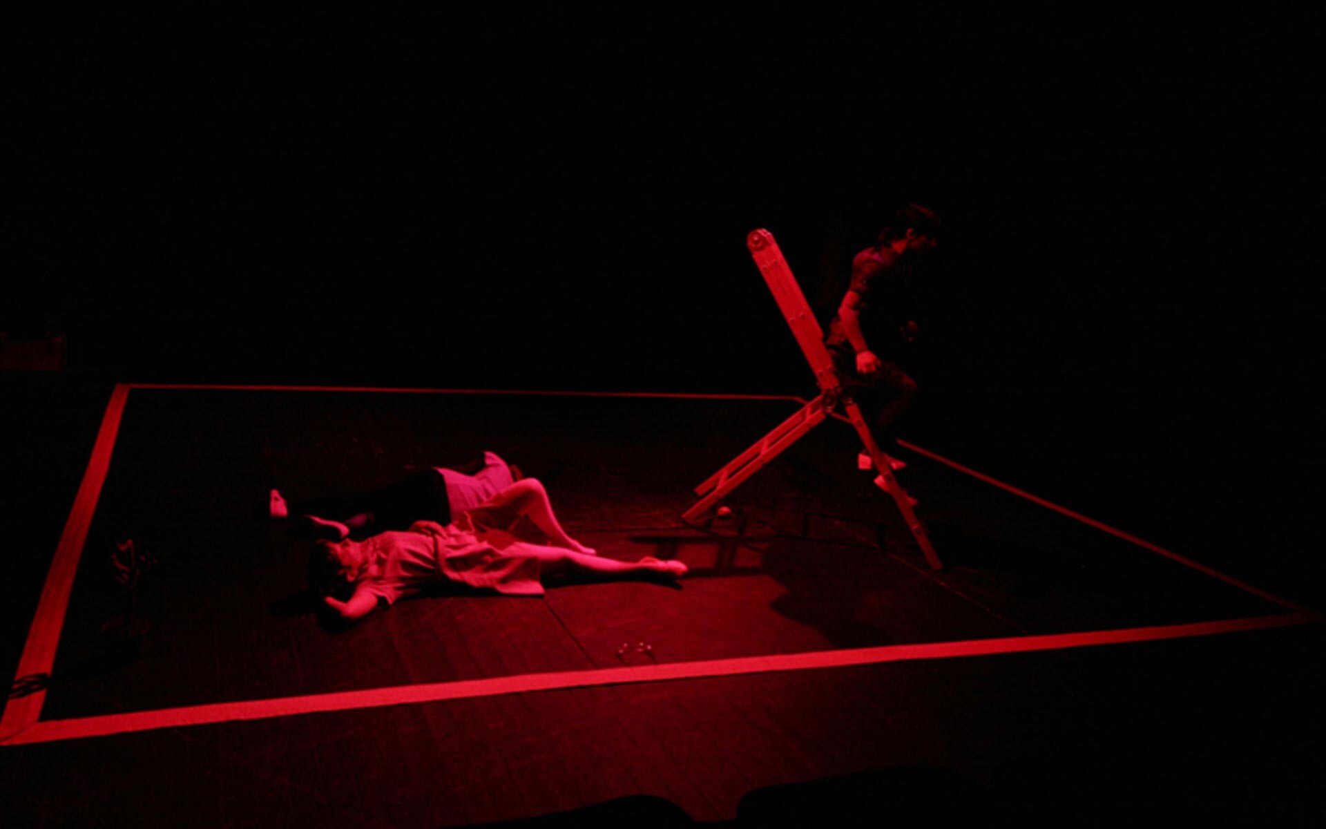 Escena 3 de Réplica con Sombra y Séquito dirigida por Gabriela Ochoa
