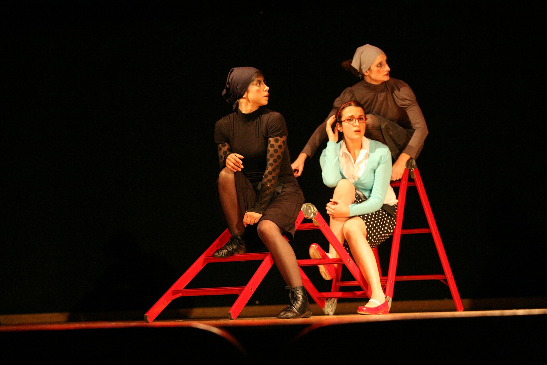 Escena 4 de Réplica con Sombra y Séquito dirigida por Gabriela Ochoa